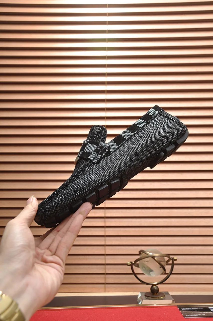 Men's men's shoes 💰420💶 [LV Doudou shoes] (water-dyed cowhide lining) new model is on the market, available on the official website. The new Doudou shoes are processed into single-color materials, and the uppers are made of imported horsehide leather. The body of the shoe is fully hemmed with mark thread, and is lined with imported original cowhide leather. The elegant shoe shape is super suitable for all-matching, and the size is 38-44.